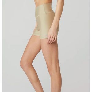 ALO 3" HIGH-WAIST AIRLIFT SHORT - CALIFORNIA SAND XS NWT